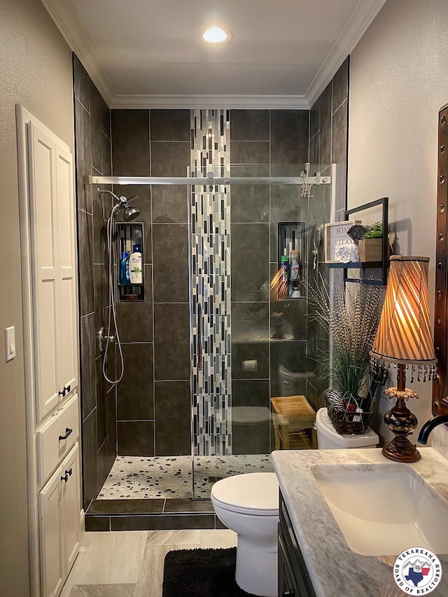 19 Hidden Valley Rd, Texarkana, TX 75501 - full bath featuring toilet, vanity, a shower stall, and ornamental molding