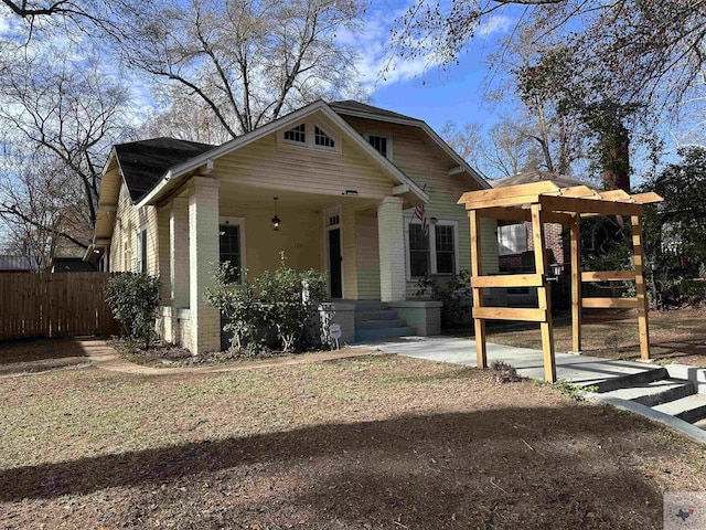 view of front of house