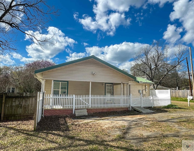 view of front of home