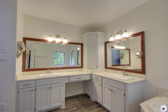 25 Dunham Dr, Texarkana, TX 75503 - full bath with wood finished floors and vanity