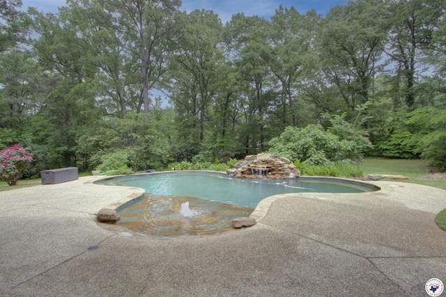 25 Dunham Dr, Texarkana, TX 75503 - pool with a patio area