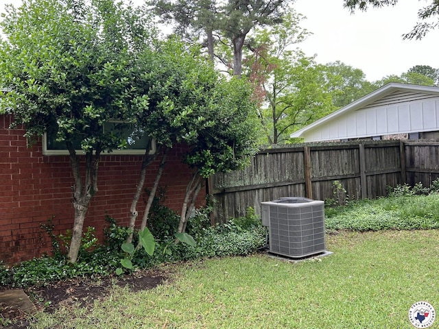6 Arnold Dr, Texarkana, AR 71854 - view of yard with cooling unit