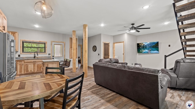 228 Old Factory Site Rd, Murfreesboro, AR 71958 - living area with light wood-style floors, ceiling fan, and recessed lighting