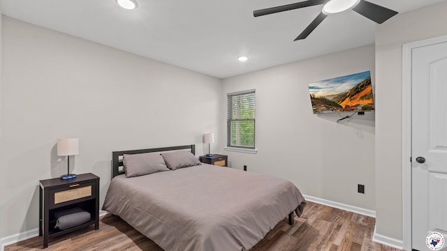 228 Old Factory Site Rd, Murfreesboro, AR 71958 - bedroom featuring wood finished floors, baseboards, recessed lighting, and ceiling fan