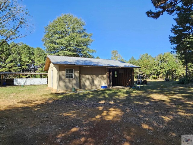 view of outbuilding