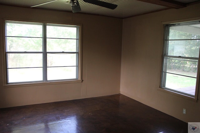 unfurnished room with ceiling fan