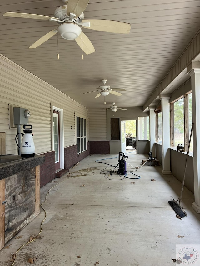5922 Joey Ln, Texarkana, AR 71854 - view of patio / terrace featuring ceiling fan and an outdoor kitchen