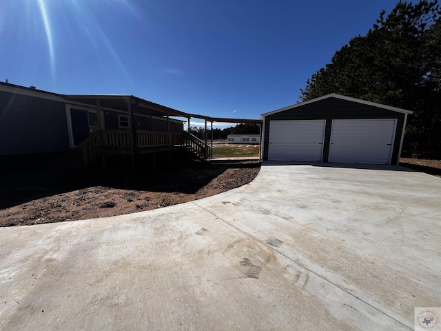 2 Rayn St, Texarkana, TX 75501 - view of detached garage