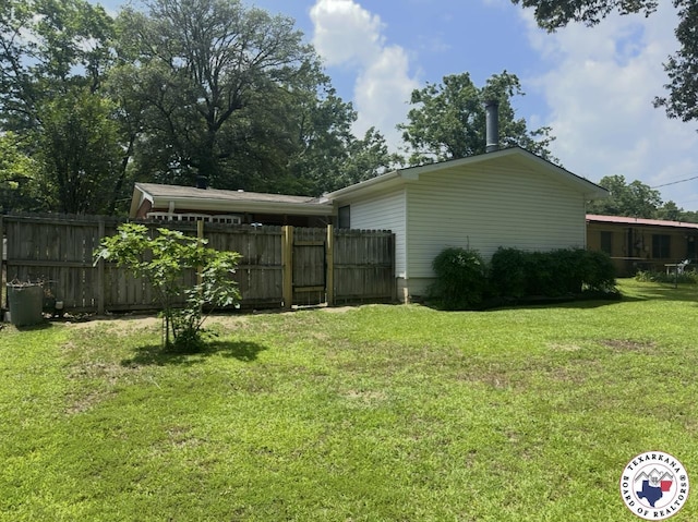 3916 Sabine Ave, Texarkana, TX 75503 - view of yard