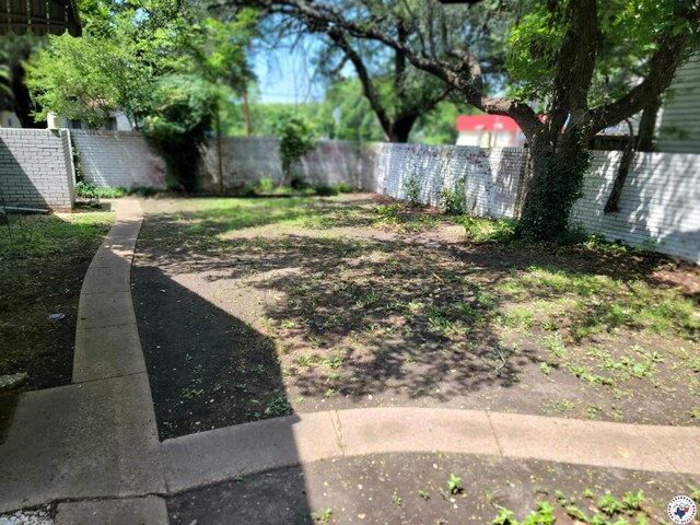 1604 W Main St, Clarksville, TX 75426 - photo 22