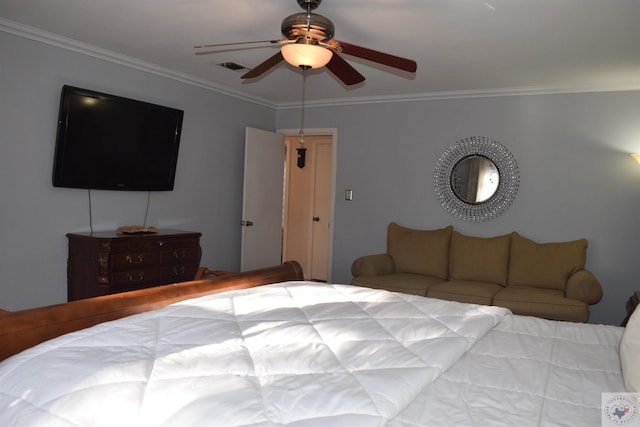 bedroom featuring crown molding and ceiling fan