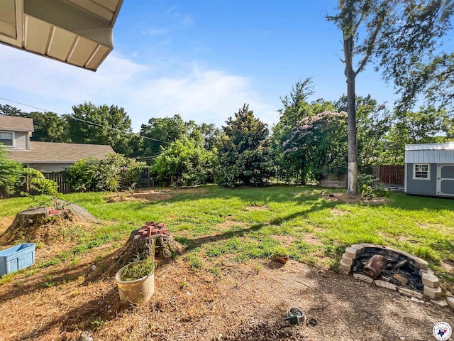 3223 Walnut St, Texarkana, TX 75503 - view of yard featuring a shed