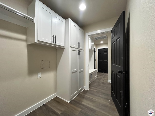 110 Village Pl, Wake Village, TX 75501 - interior space with dark wood-type flooring, baseboards, visible vents, and recessed lighting