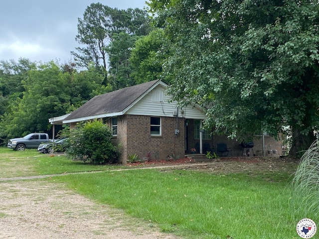 1301-03 S Stateline, Texarkana, AR 71854 - view of front of house with brick siding and a front yard