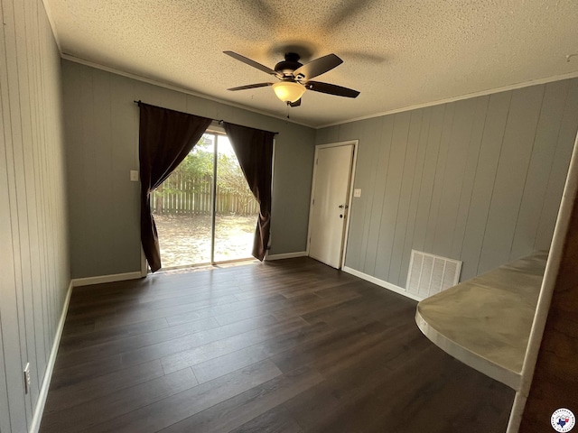 308 Redwater Rd, Wake Village, TX 75501 - photo 11