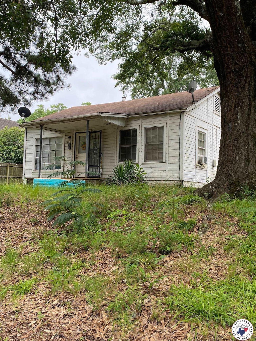 2423 County Ave, Texarkana, AR 71854 - view of front of home