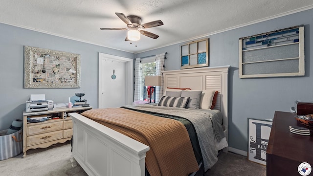 9216 W 7th St, Redwater, TX 75501 - bedroom with crown molding, carpet, a ceiling fan, and a textured ceiling