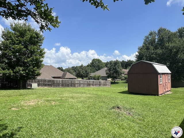 5902 Oak Hollow Pl, Texarkana, AR 71854 - view of yard with a shed