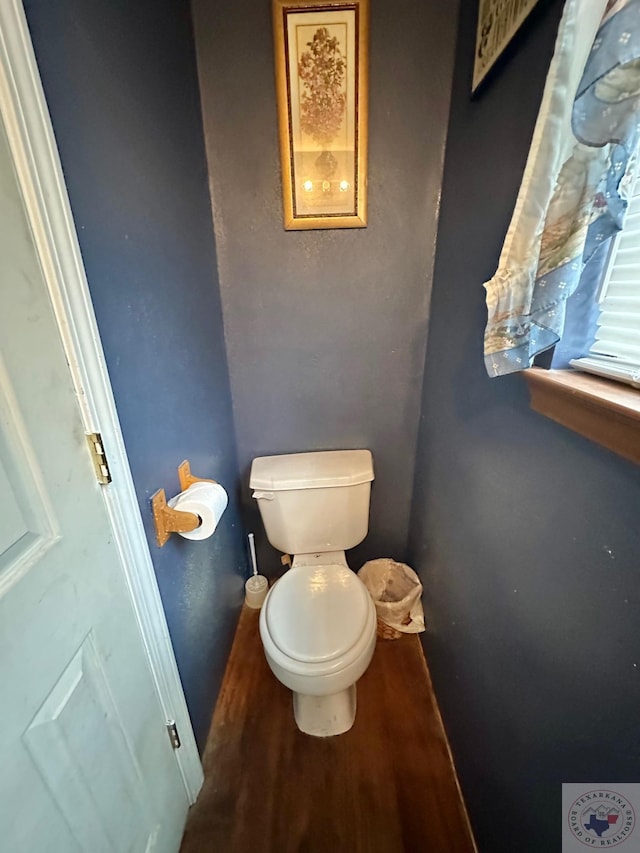 bathroom featuring toilet