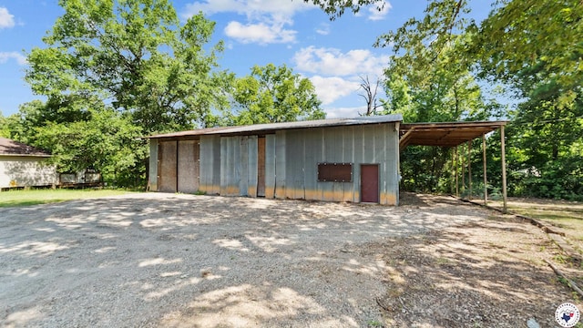 1911 Vanderbilt Rd, Texarkana, AR 71854 - view of pole building featuring driveway