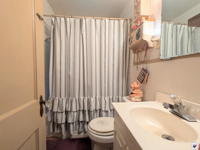 3319 Rhozine Ln, Texarkana, TX 75503 - full bathroom with vanity and a shower with shower curtain