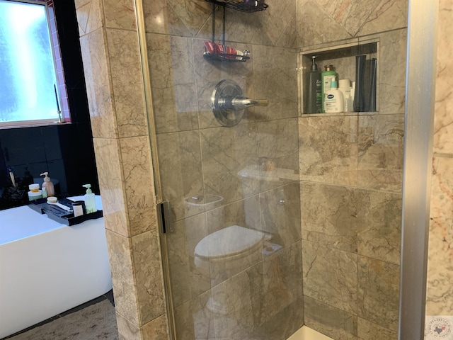 809 N Louise St, Atlanta, TX 75551 - full bathroom with a stall shower