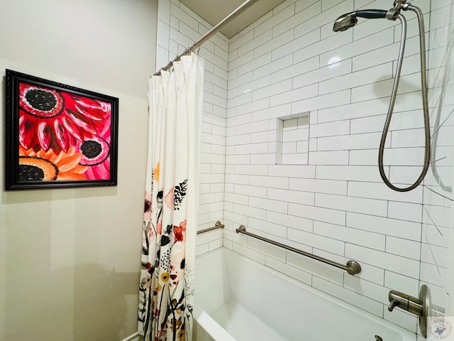 bathroom with shower / tub combo