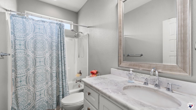 155 Lillian Ln, Texarkana, TX 75501 - bathroom with vanity, shower / tub combo with curtain, and a textured wall