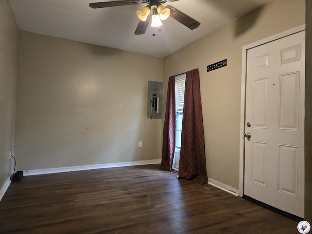 2015 W 14th St, Texarkana, TX 75501 - entryway featuring electric panel, wood finished floors, a ceiling fan, and baseboards