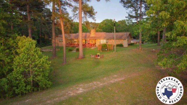 1306 Choctaw Dr, Atlanta, TX 75551 - photo 3