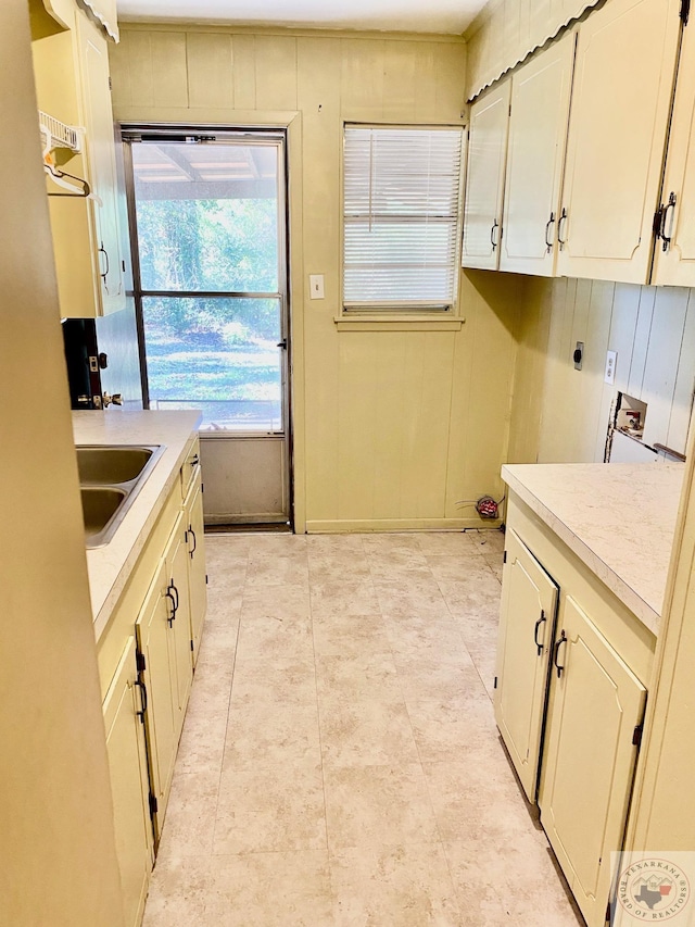 kitchen featuring sink