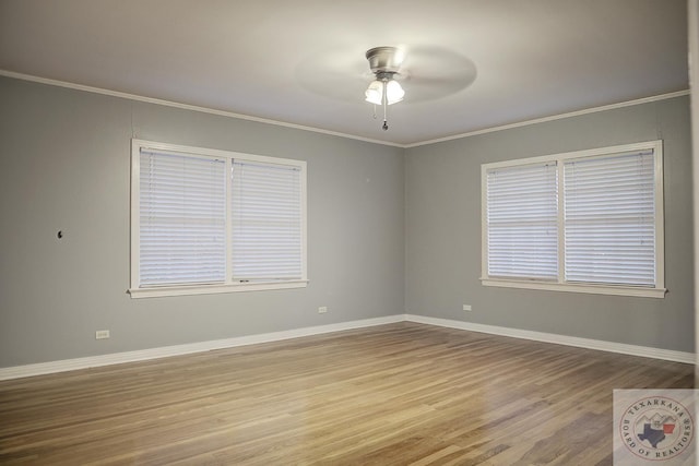 empty room with light hardwood / wood-style flooring, ceiling fan, and ornamental molding