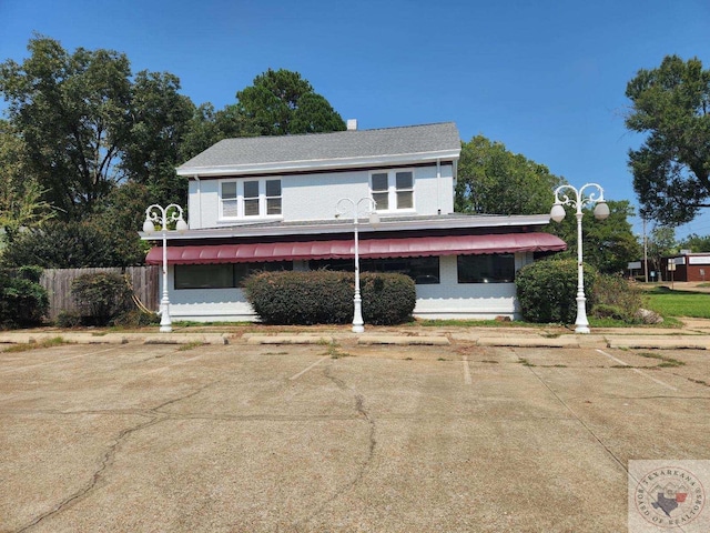 view of front of home