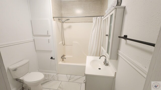 full bathroom with toilet, vanity, and shower / tub combo with curtain