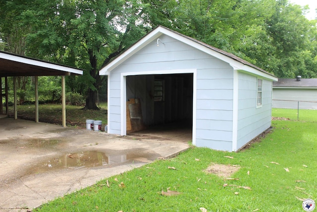 710 E Short 6th St, Hope, AR 71801 - view of detached garage