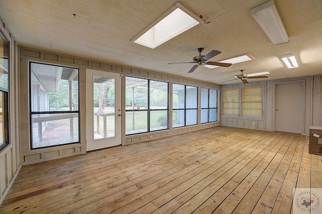 6504 Scott Wright Rd, Texarkana, TX 75503 - unfurnished sunroom featuring a skylight
