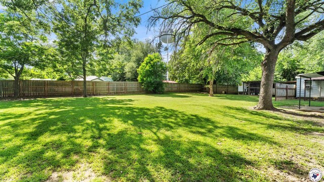 323 Houston Dr, Maud, TX 75567 - photo 21