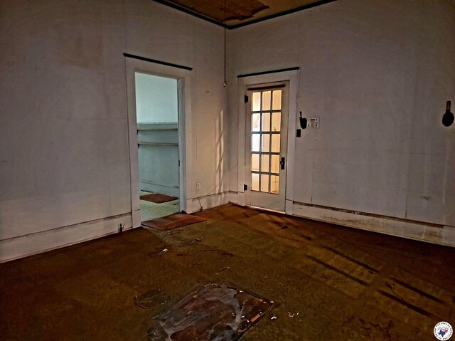 607 N Walnut St, Clarksville, TX 75426 - view of empty room