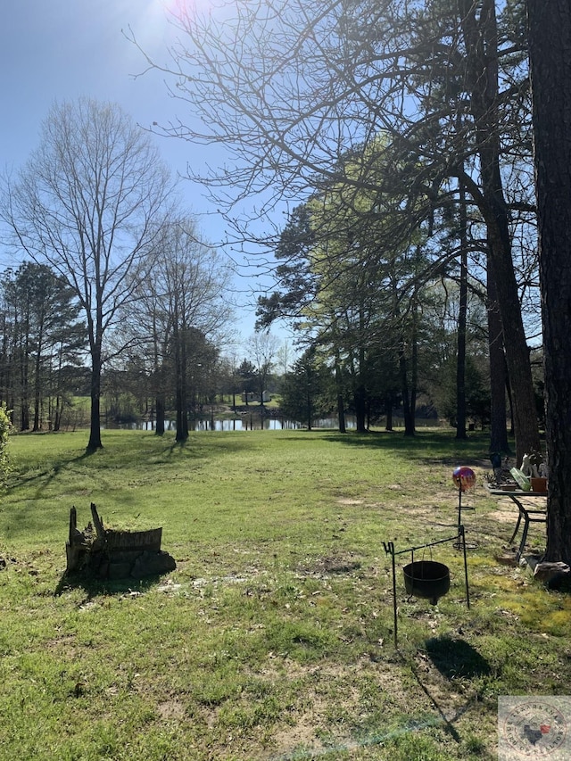 view of yard with a water view