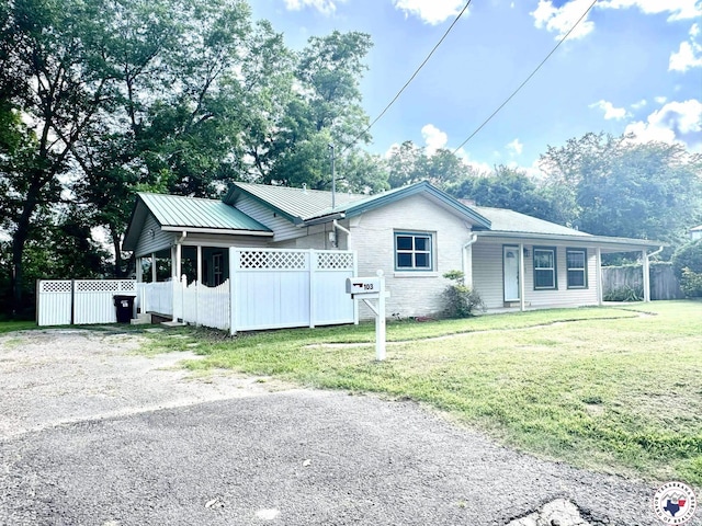 103 Wood St, Atlanta, TX 75551 - photo 2