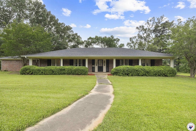 803 Lakeridge Pl, Texarkana, TX 75503 - single story home featuring a front yard and brick siding