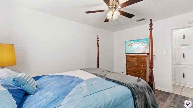 8809 N Kings Hwy, Texarkana, TX 75503 - bedroom with a ceiling fan