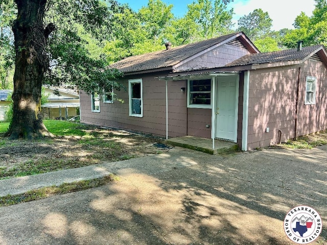 704 Florence St, Atlanta, TX 75551 - view of rear view of house