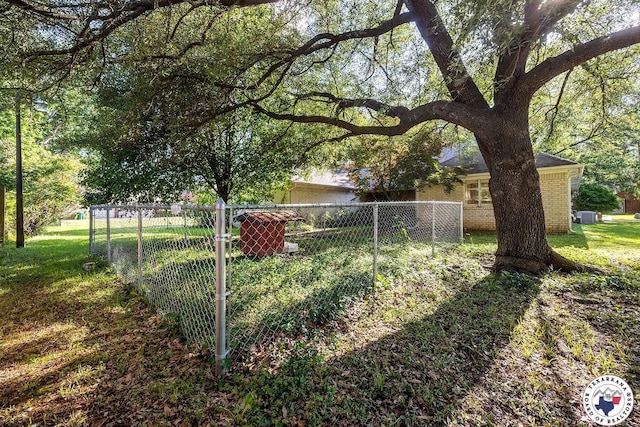 6102 Deerfield Dr, Texarkana, TX 75503 - view of yard