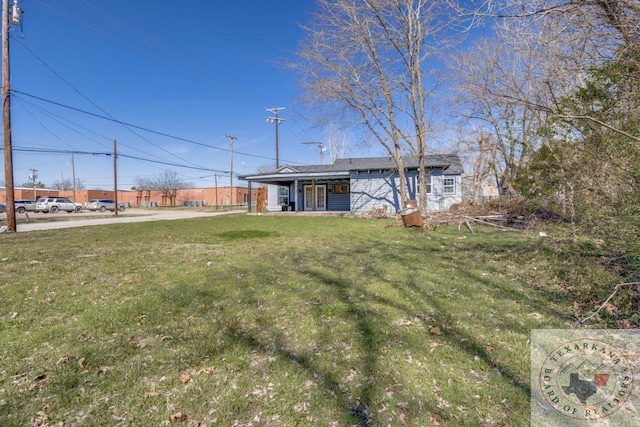 908 W Washington St, Clarksville, TX 75426 - view of yard