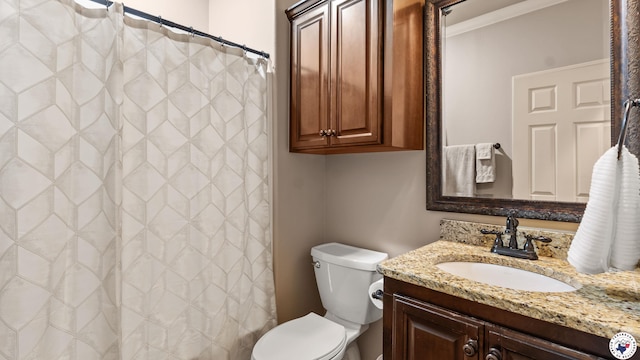 6 Stonewall Cir, Texarkana, TX 75503 - full bath with vanity and a shower with shower curtain