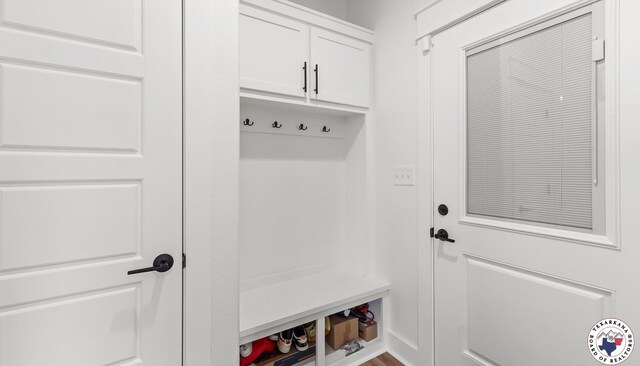 5616 Deaton Pl, Texarkana, TX 75503 - view of mudroom