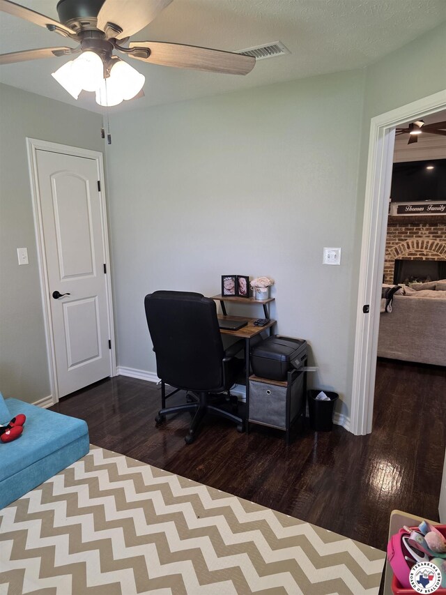 525 Mitchell Ryan, Wake Village, TX 75501 - photo 11