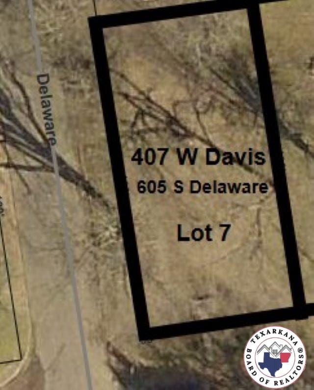 407 W Davis, Clarksville, TX 75426