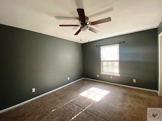 unfurnished room with carpet floors and ceiling fan